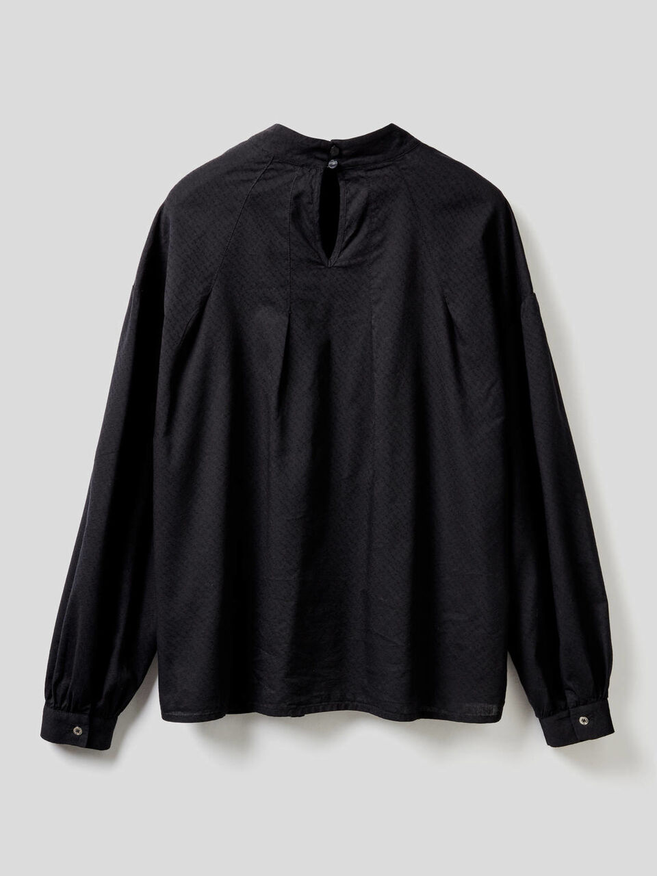 Blusa de cuello alto image number 2