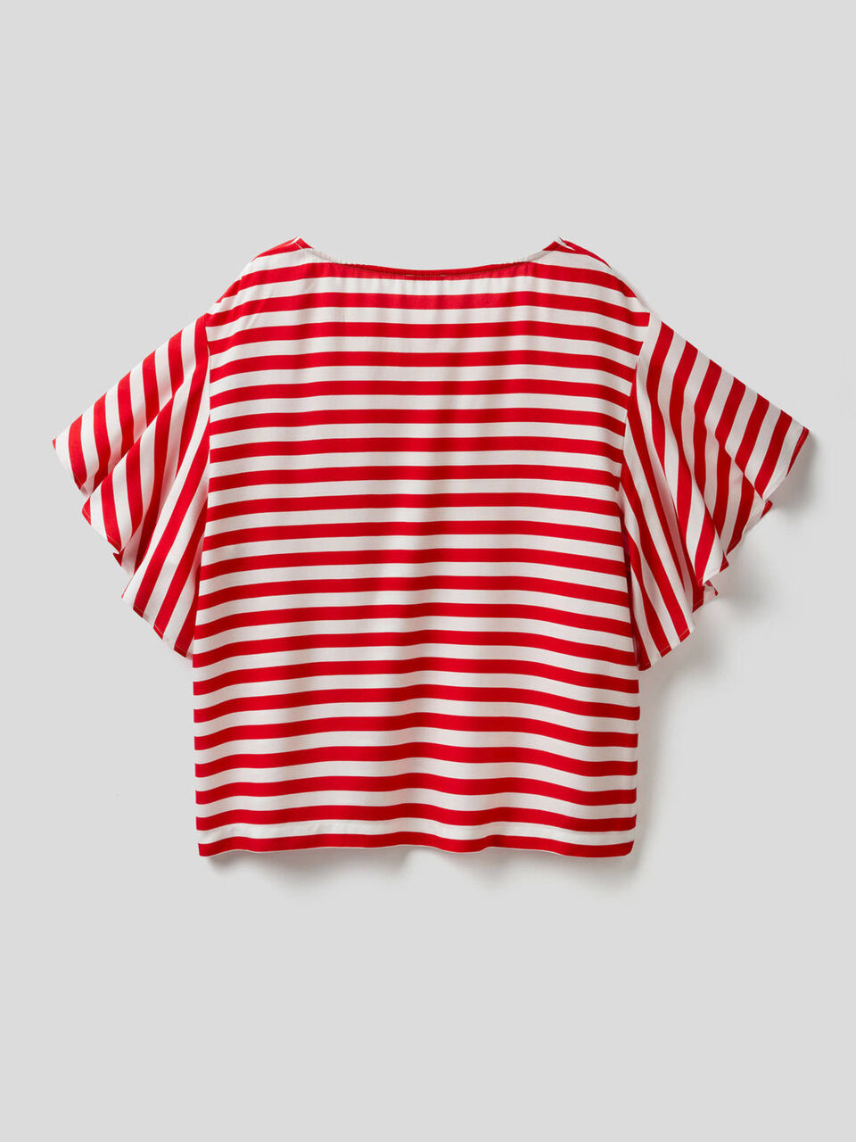 Camiseta con volantes en las mangas image number 2