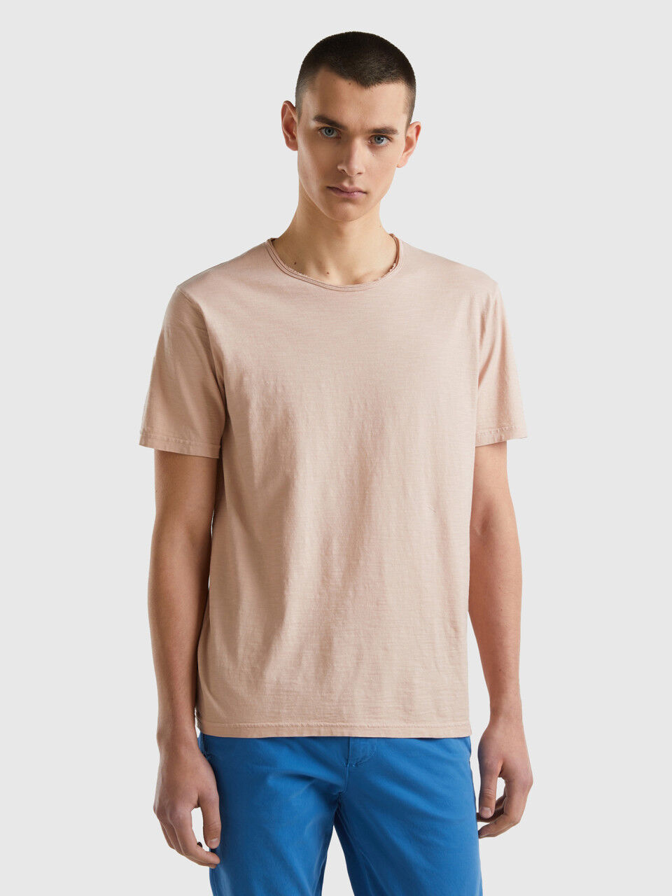 Camiseta color online carne hombre