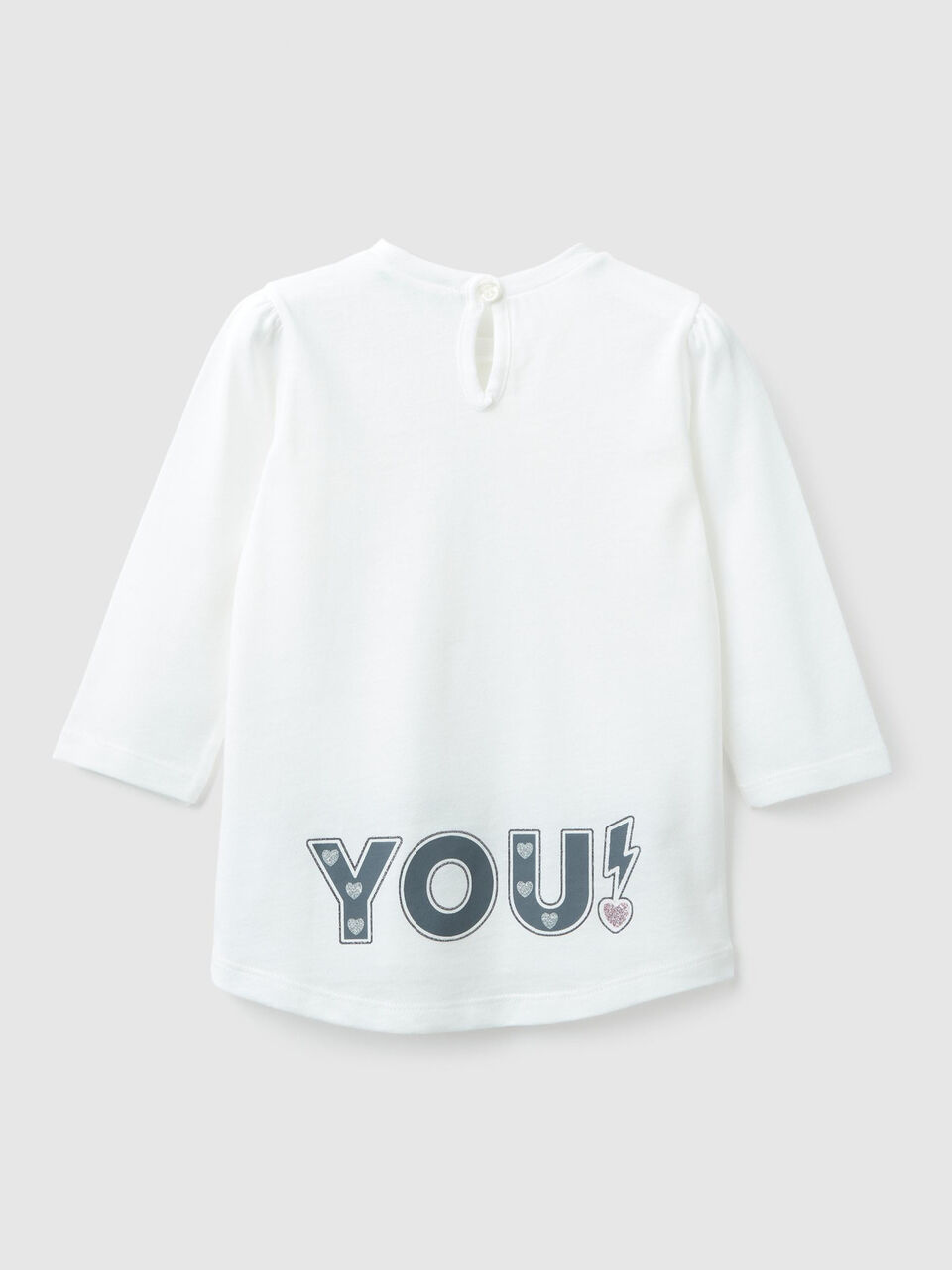 Camiseta con texto y glitter image number 2