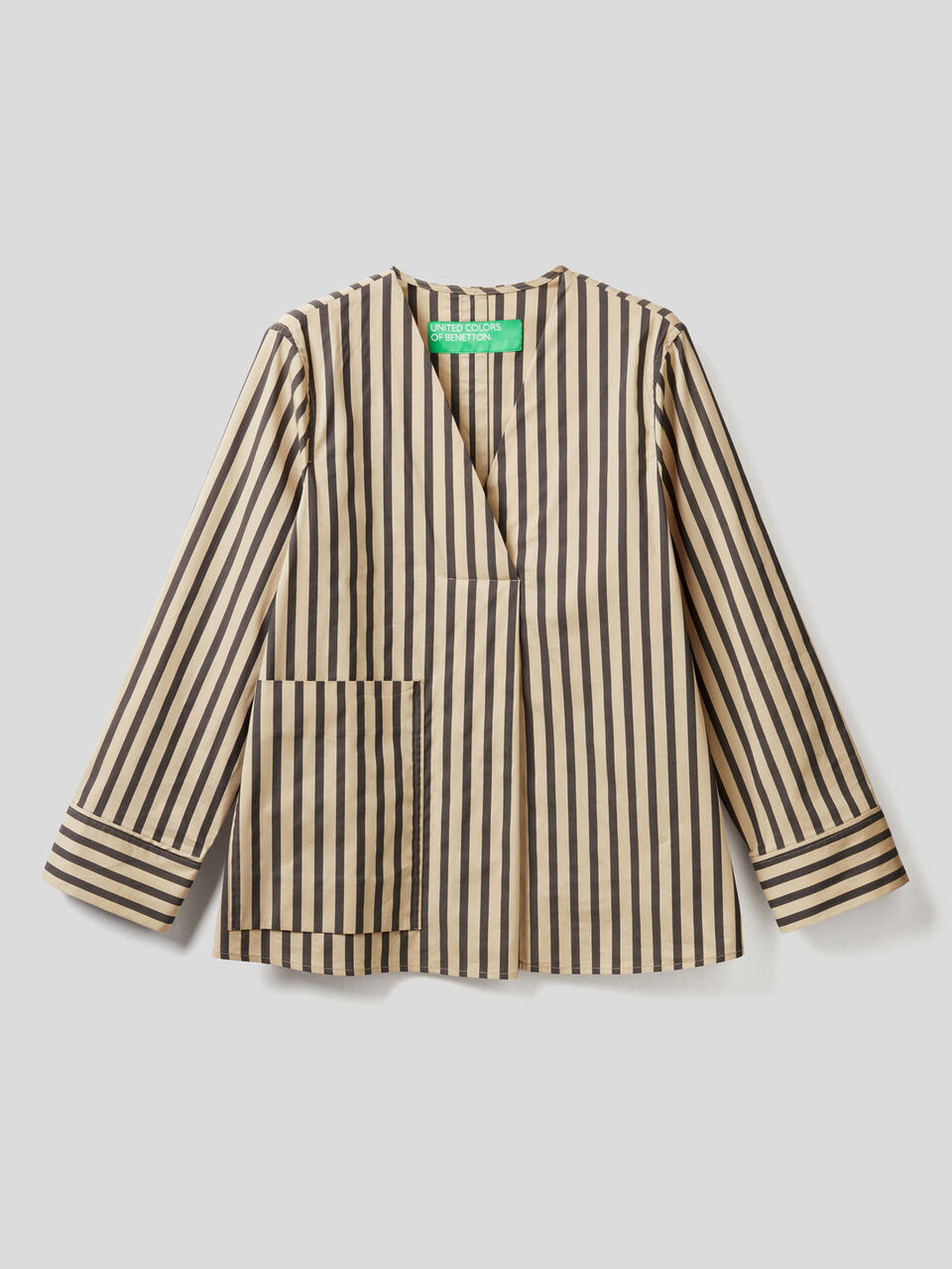 Blusa con maxibolsillo image number 1