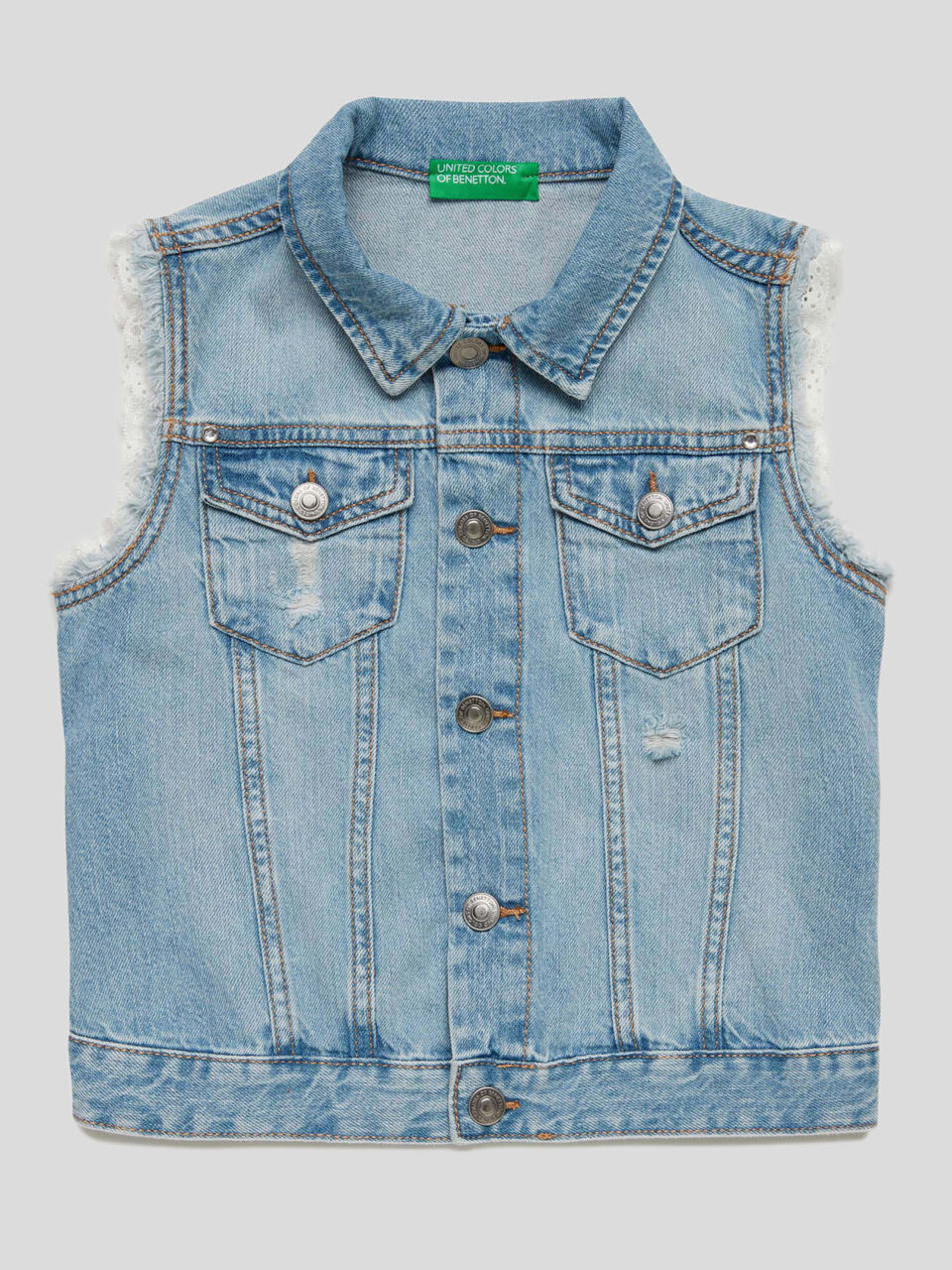 Chaleco de denim con encaje image number 1