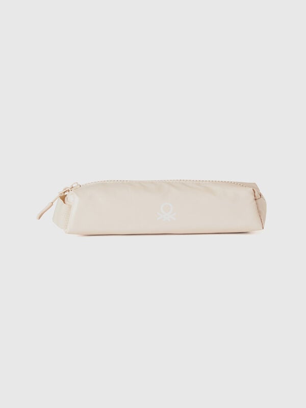 Estuche con logotipo