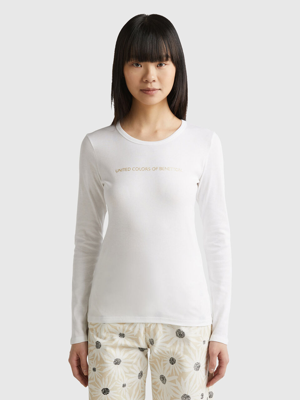 Camiseta blanca 100% algodón de manga larga para mujer