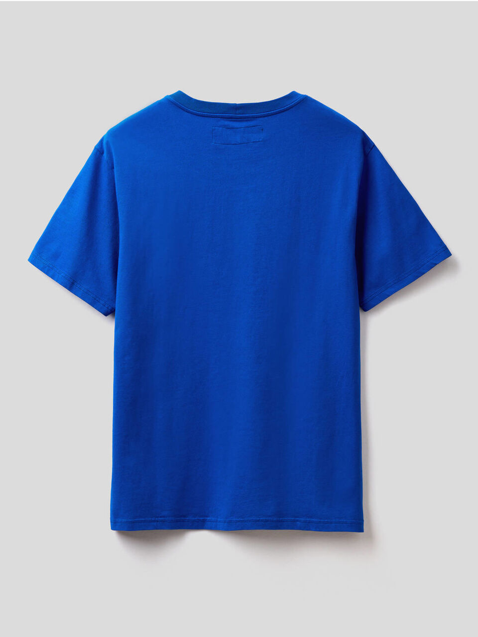 Camiseta de 100 % algodón con bolsillo image number 2