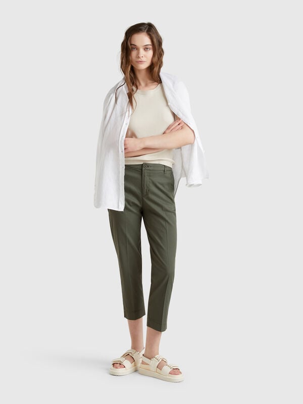 Chinos cropped de algodón elástico Mujer