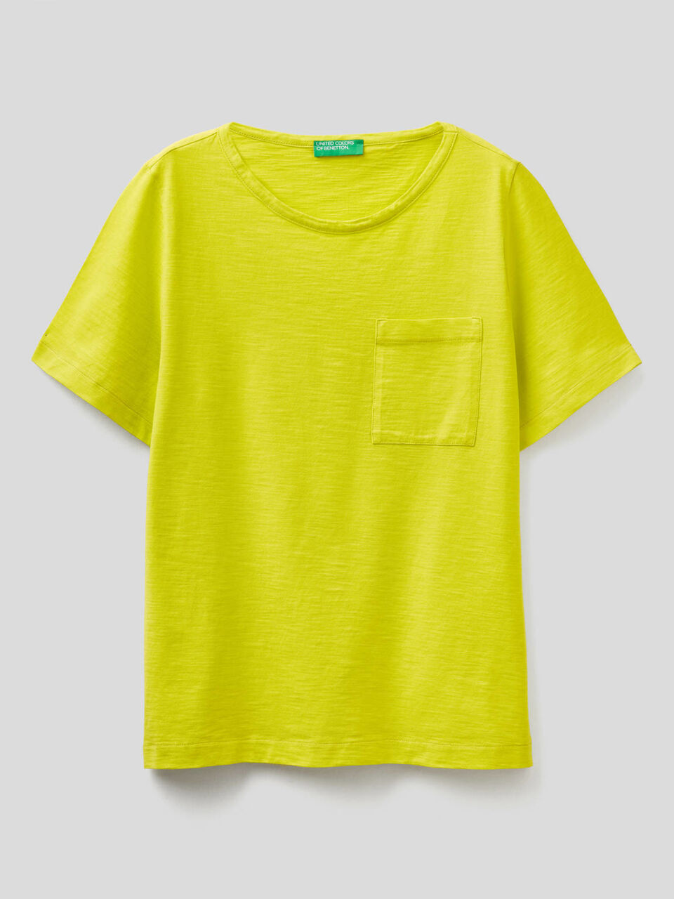 Camiseta lisa con bolsillo image number 1