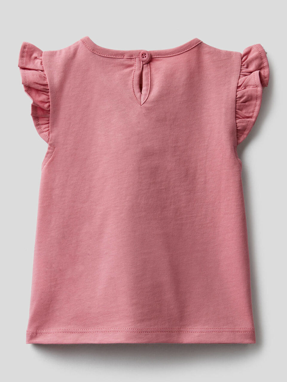 Conjunto de camiseta y bermudas image number 2