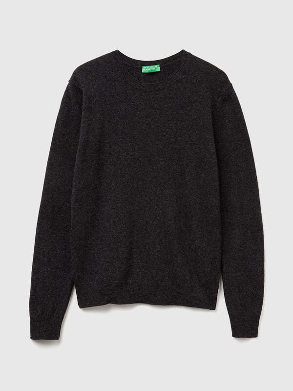 Suéter gris oscuro de cuello redondo en lana merino Suéter gris oscuro de cuello redondo en lana merino Mujer