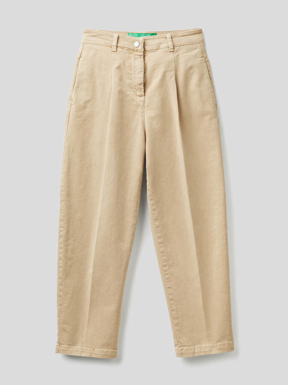 Pantalón de corte zanahoria con pliegues image number 1