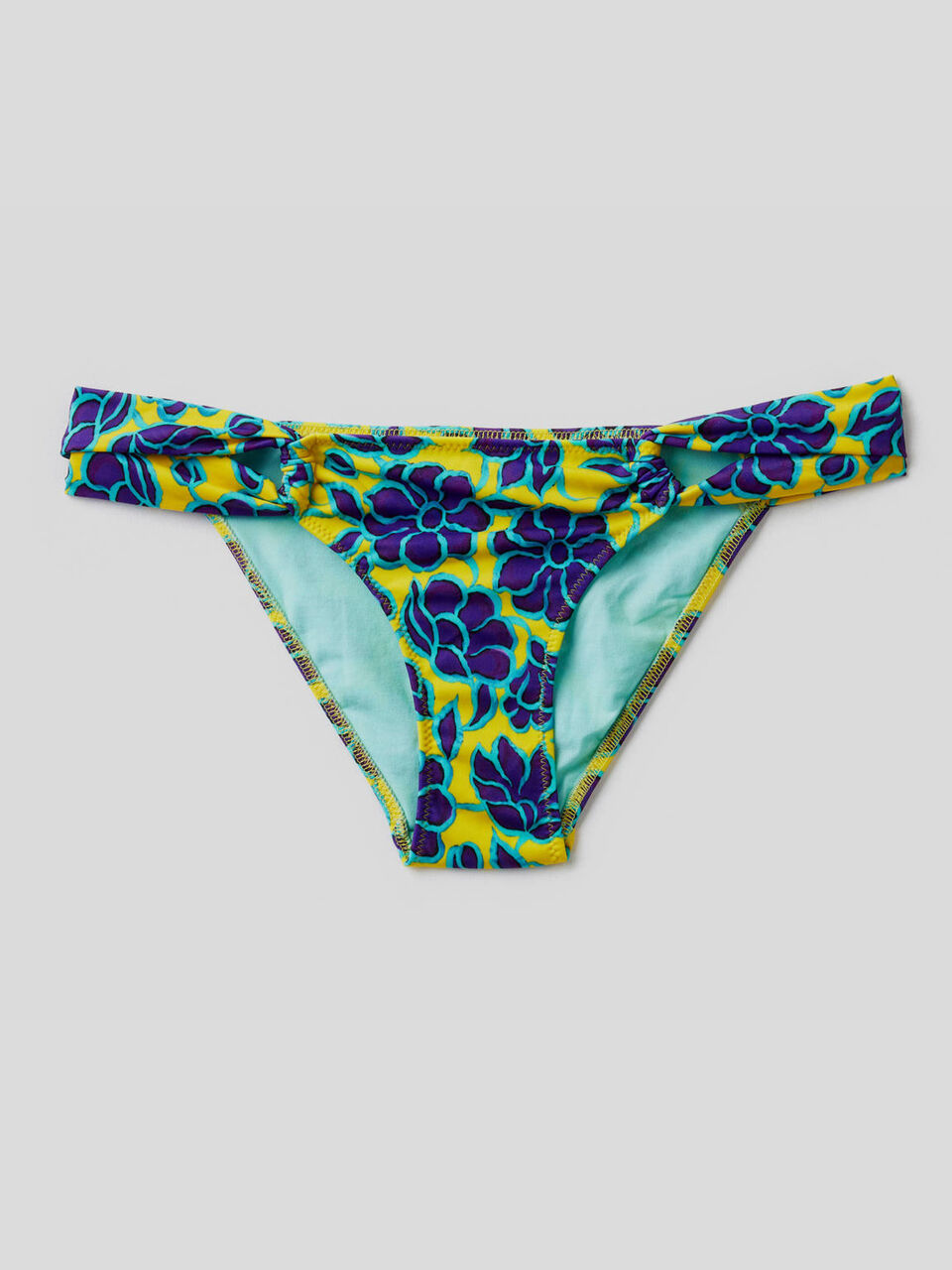 Braguita de bikini con tiras en los laterales image number 1