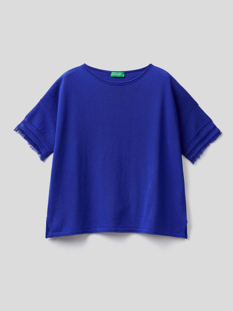 Blusa con manga deshilachada image number 1