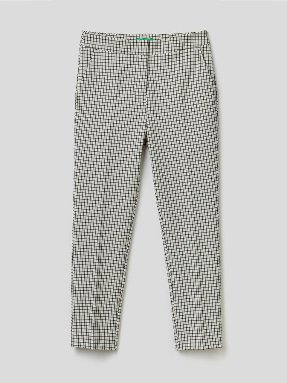 Pantalón con estampado de cuadros image number 1
