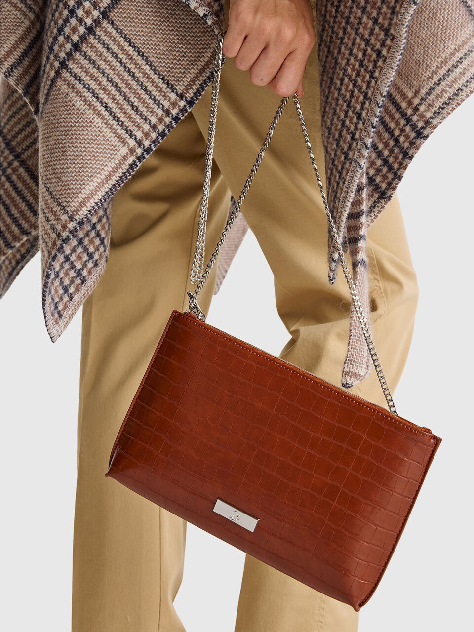 DOCUMENT HOLDER Mujer image number null