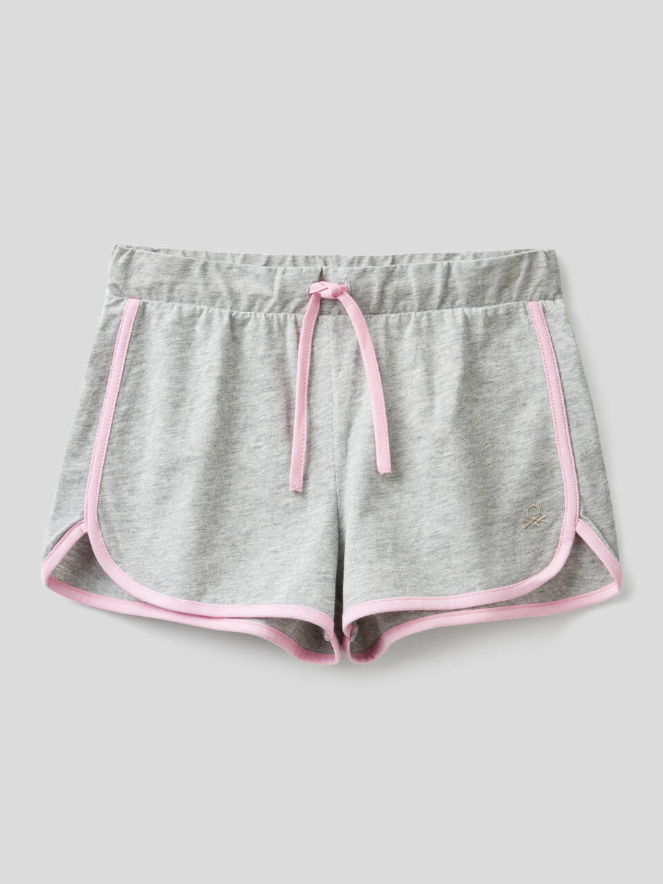 Pantalón corto deportivo de 100 % algodón image number 1