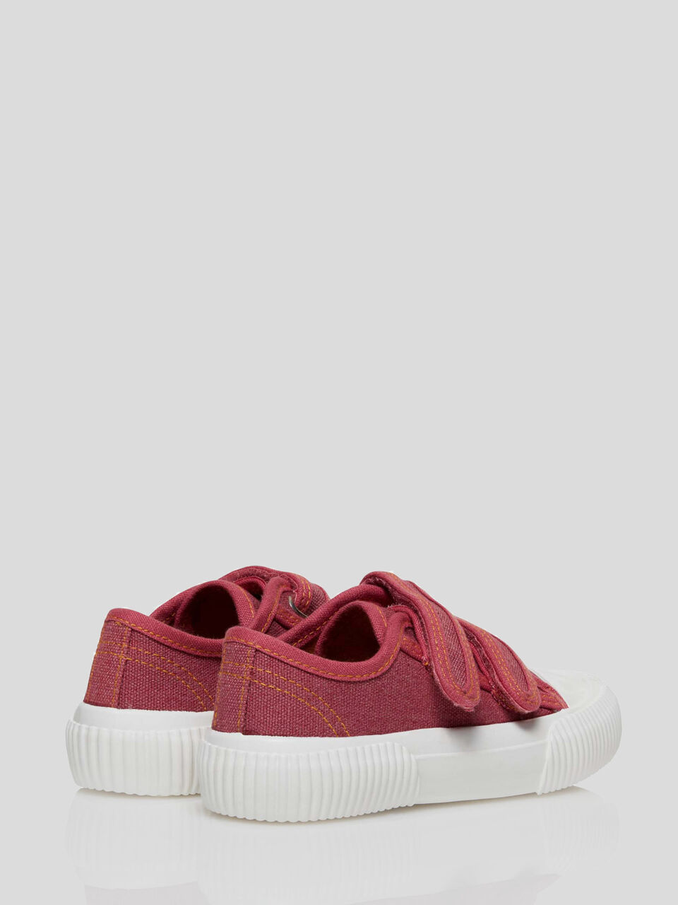 Sneakers con correas de velcro image number 2