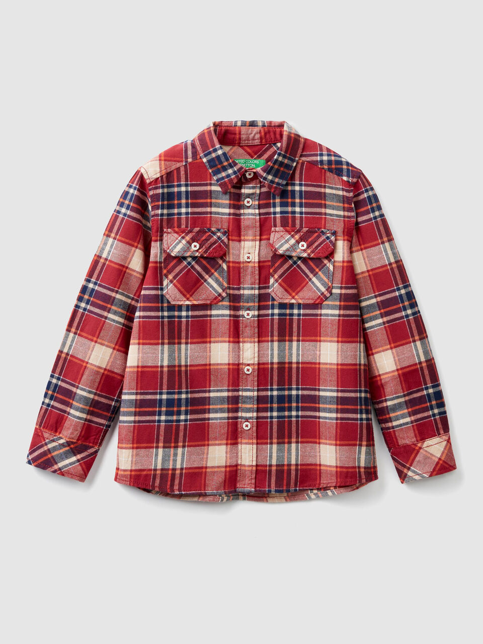 Camisa de cuadros con bolsillos image number 1