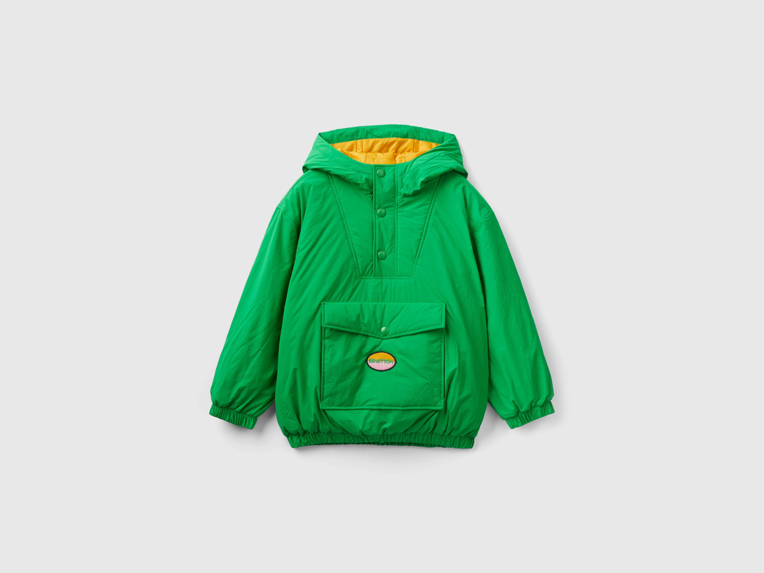 Cazadora verde con bolsillo Verde Benetton