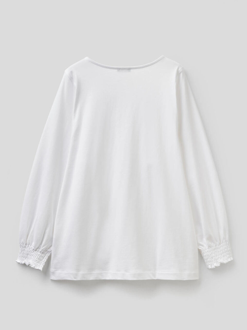 Blusa con mangas abullonadas image number 2