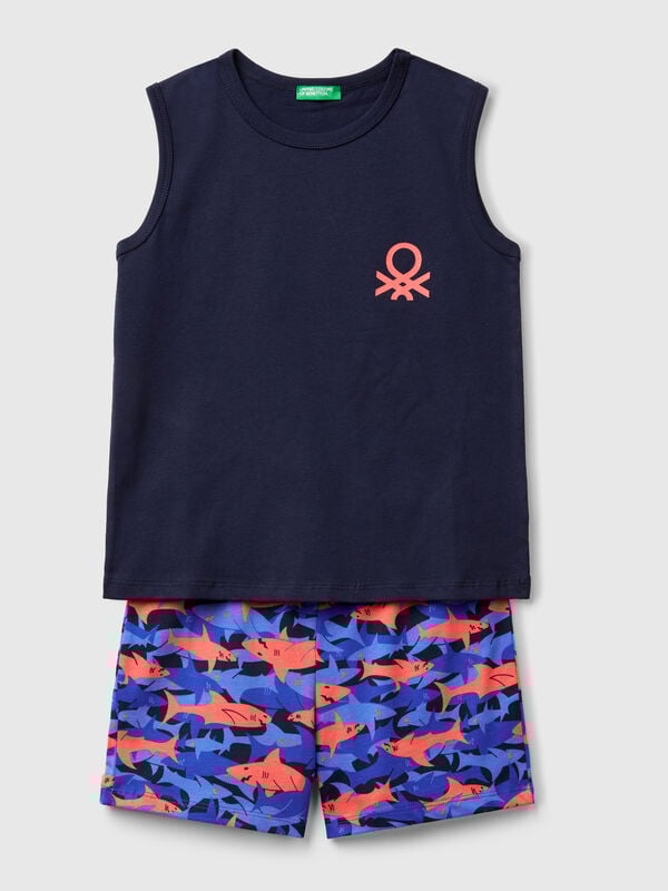 Pijama con estampado de tiburones Niño