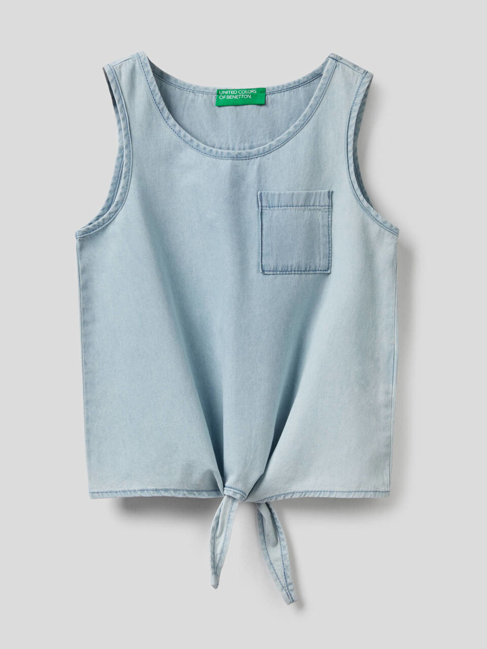 Blusa sin mangas con nudo image number 1