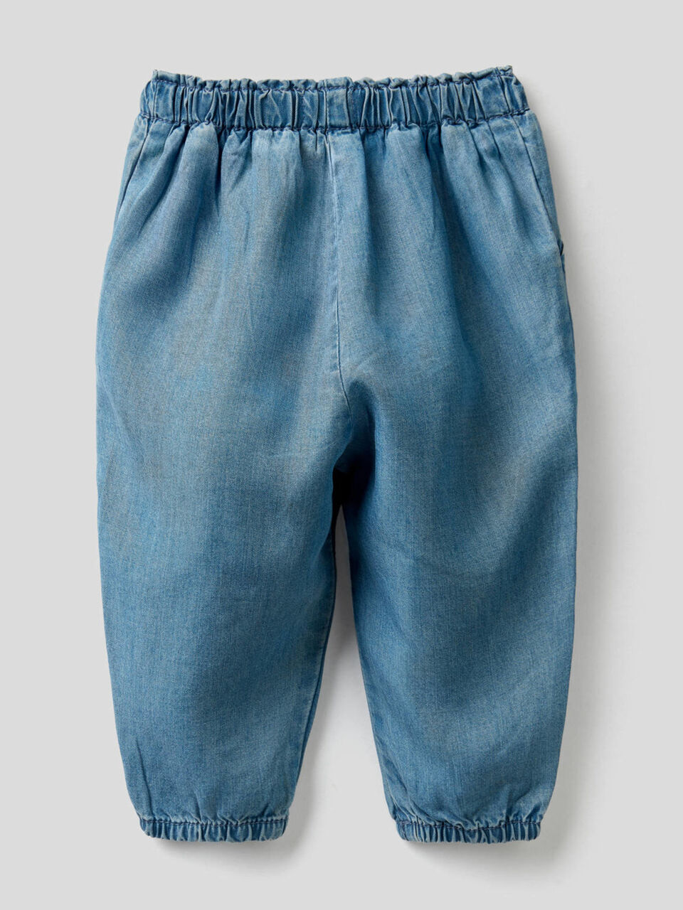 Pantalón con cintura fruncida image number 2