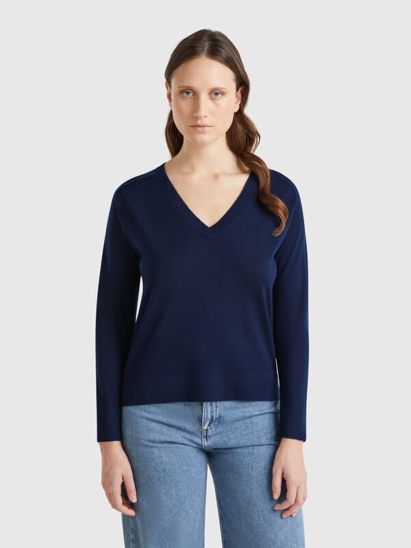 Jersey con cuello de pico en pura lana Merino Mujer