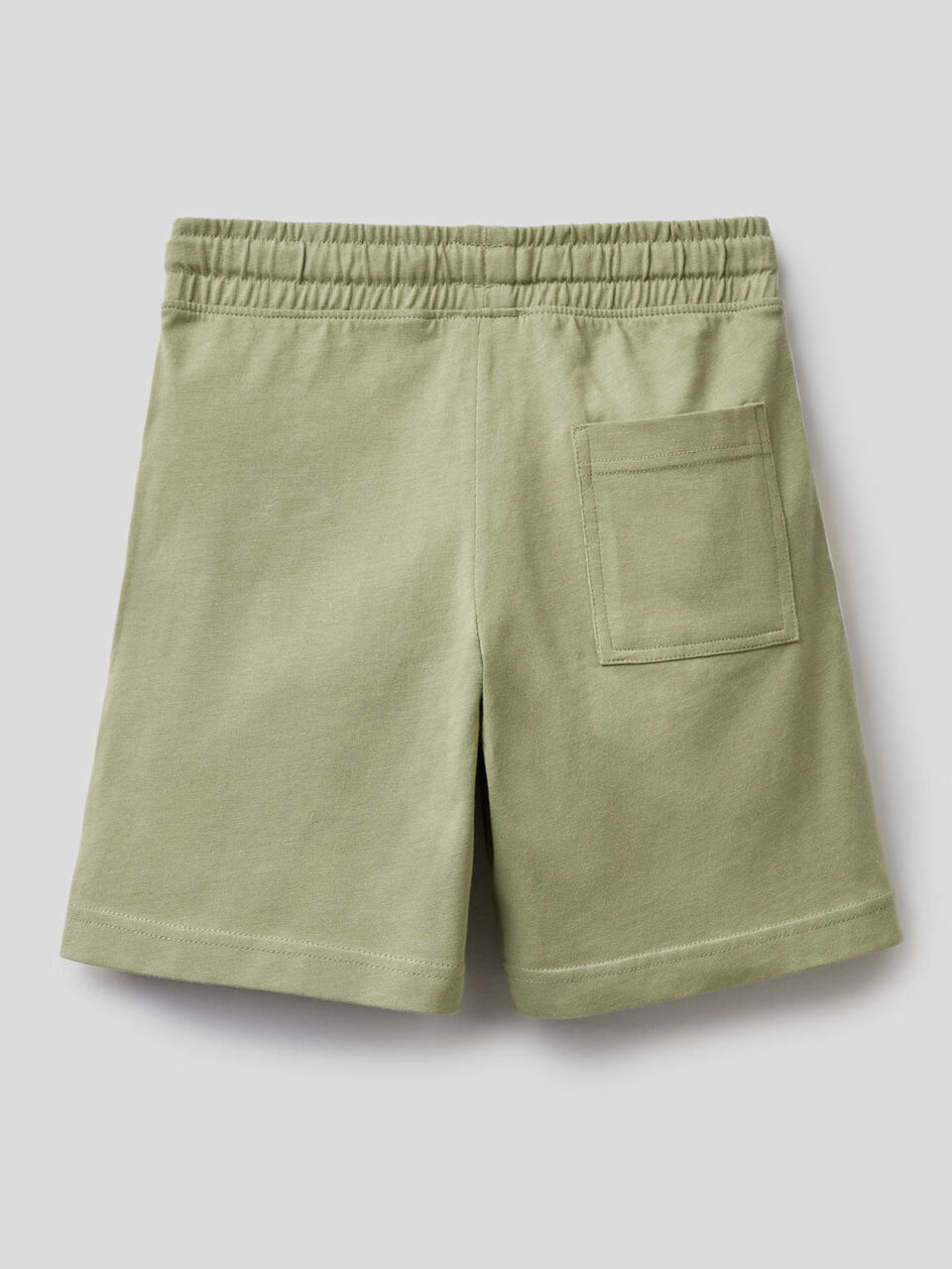 Bermudas con banda lateral image number null
