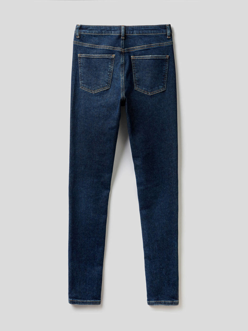Vaqueros skinny fit de talle alto image number 2