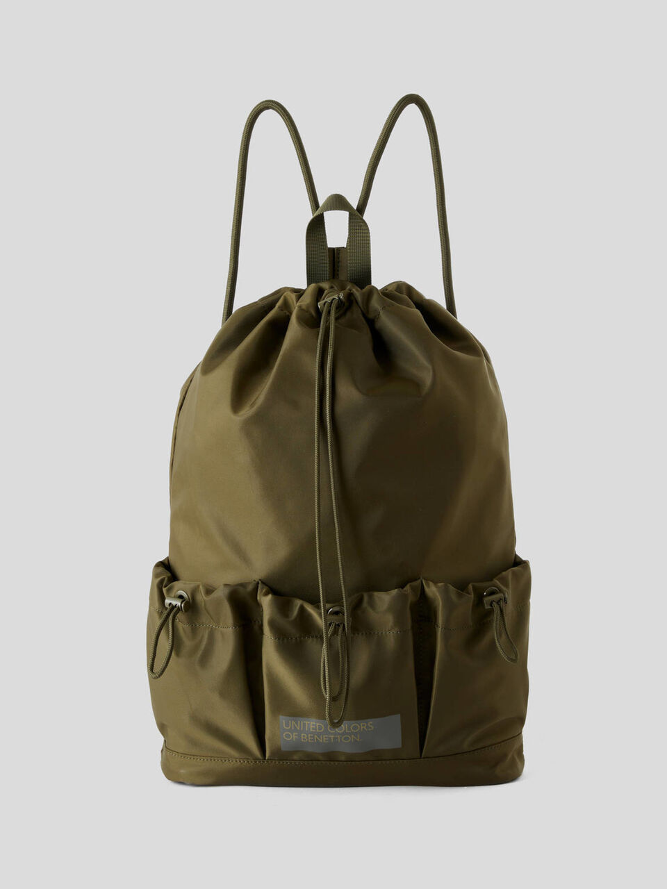 Mochila con cordón de ajuste image number 1