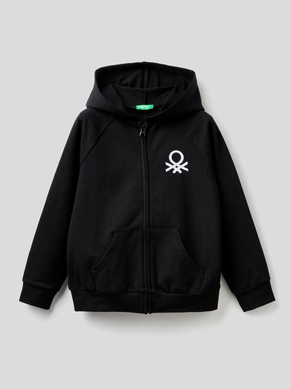 Sudadera con capucha y logotipo bordado image number 1