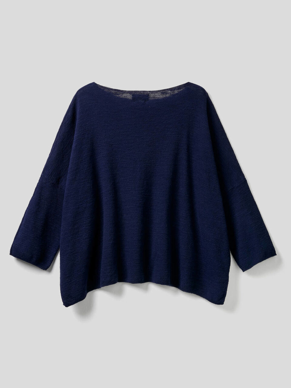 Jersey labrado con escote barco image number 2