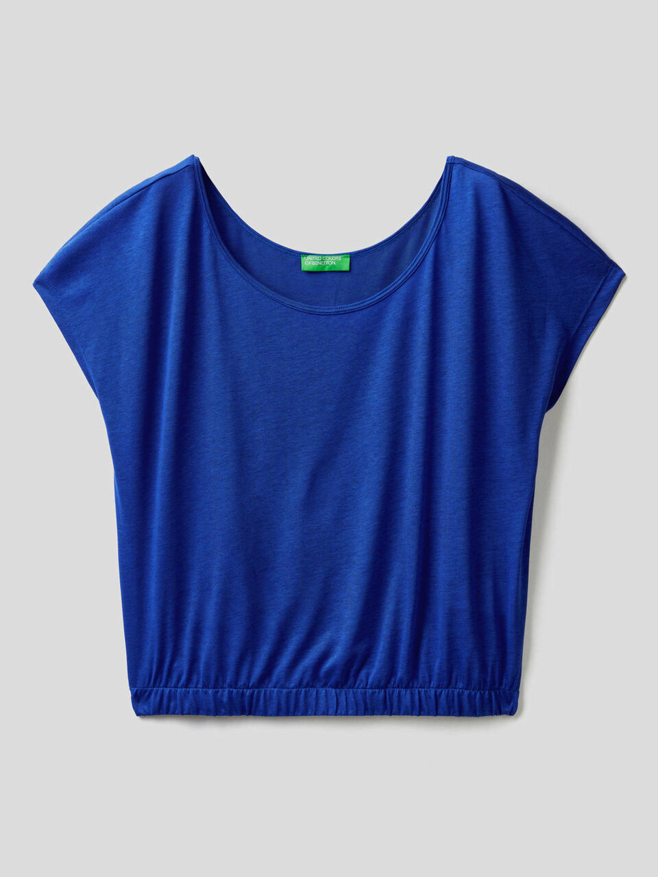 Blusa fluida con escote redondo image number 1