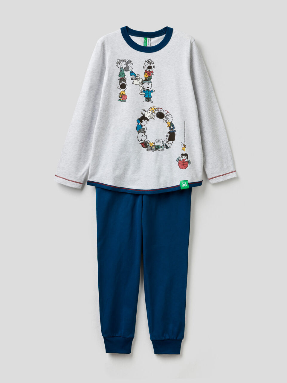 Pijama largo con estampado de los Peanuts image number 1