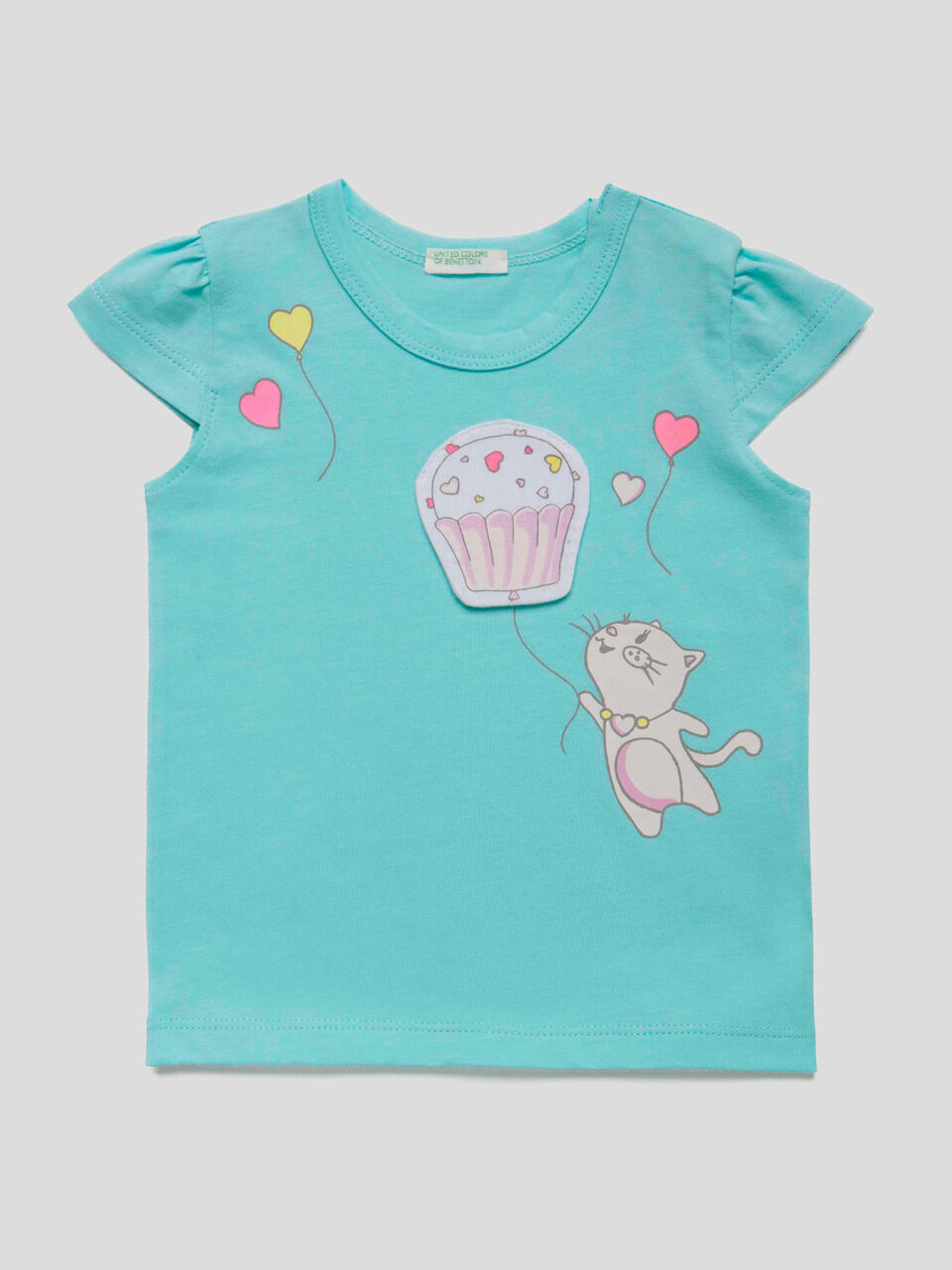 Camiseta con estampado y parche image number 1