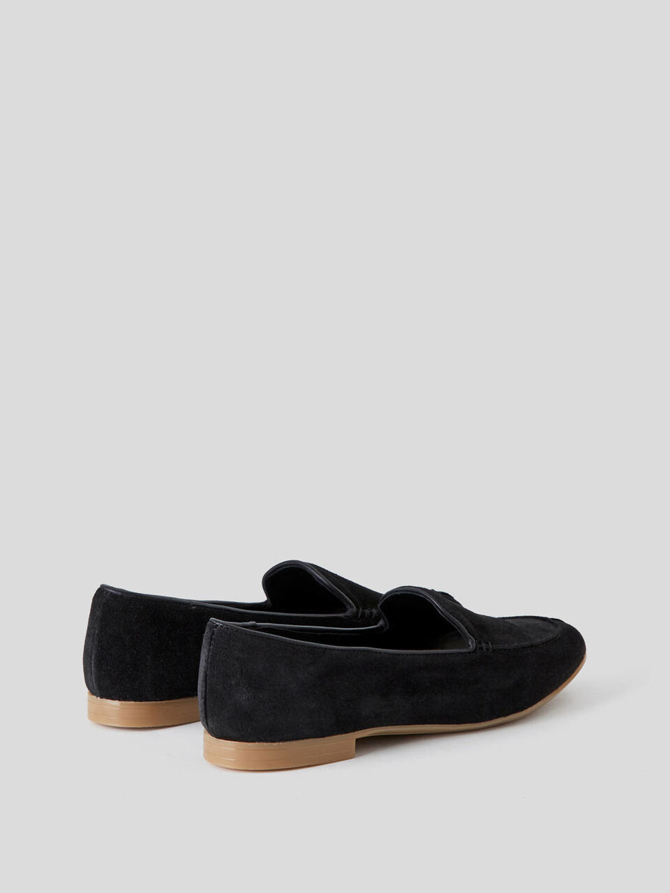 Mocasines de piel de ante image number 2