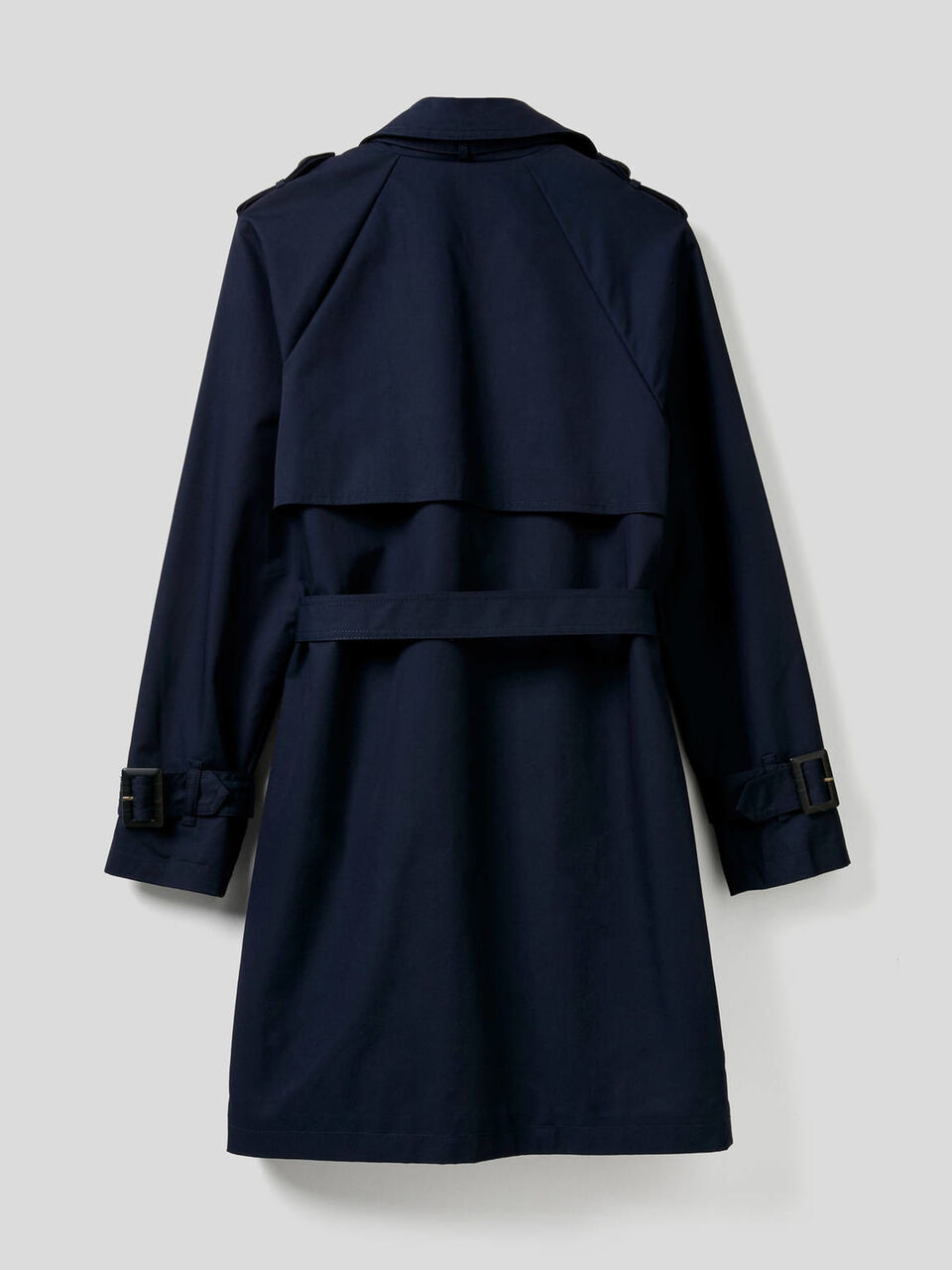 Gabardina con botonadura doble image number 2