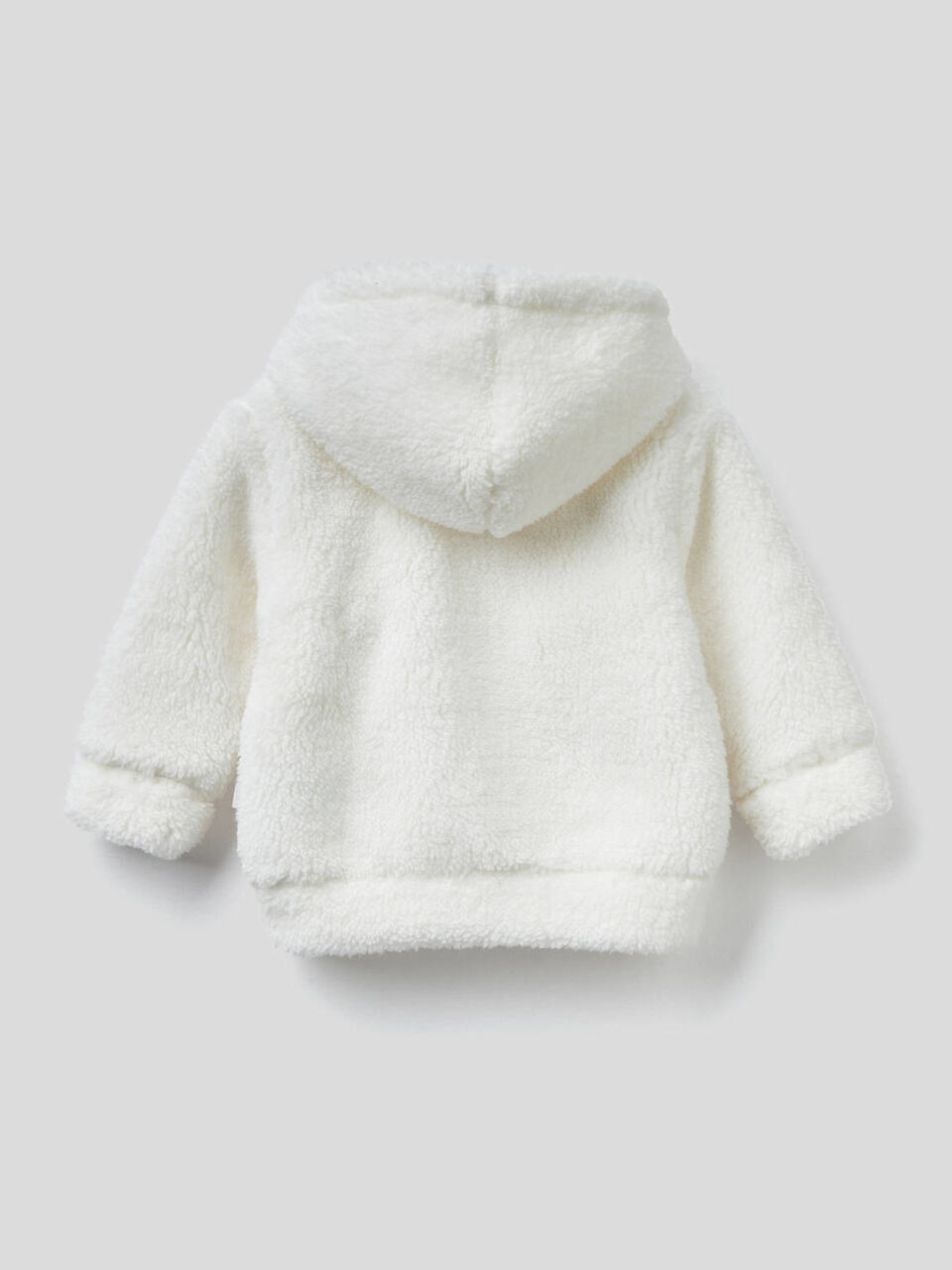 Sudadera efecto peluche con capucha image number 2