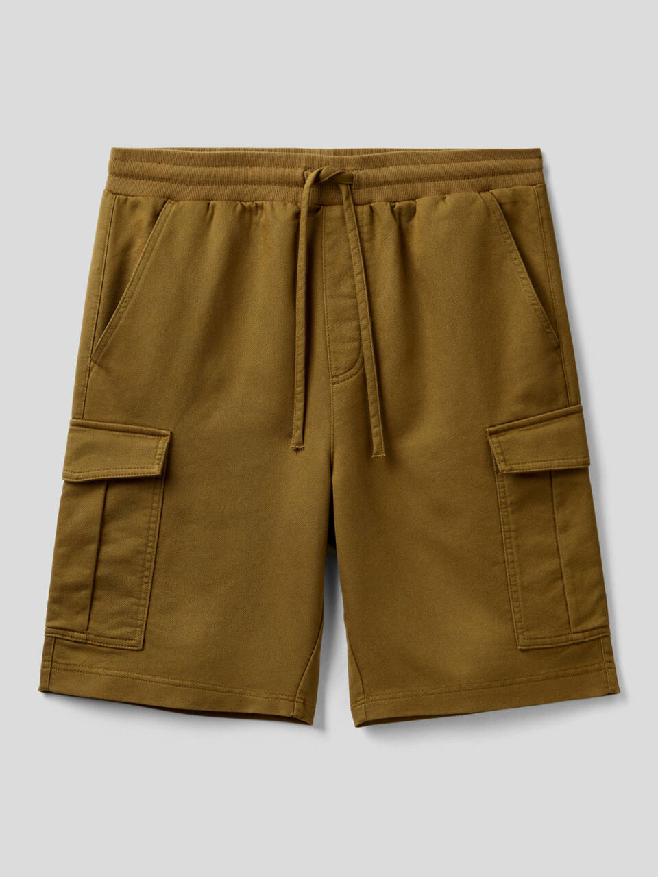 Bermudas cargo con cordón image number 1