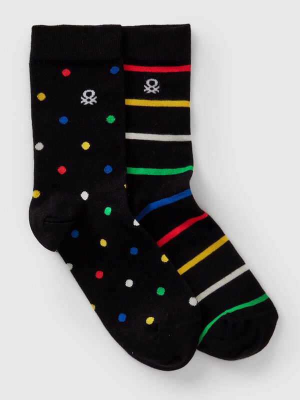 Dos pares de calcetines altos estampados