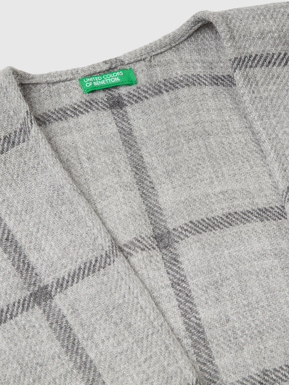 CAPE Mujer image number null