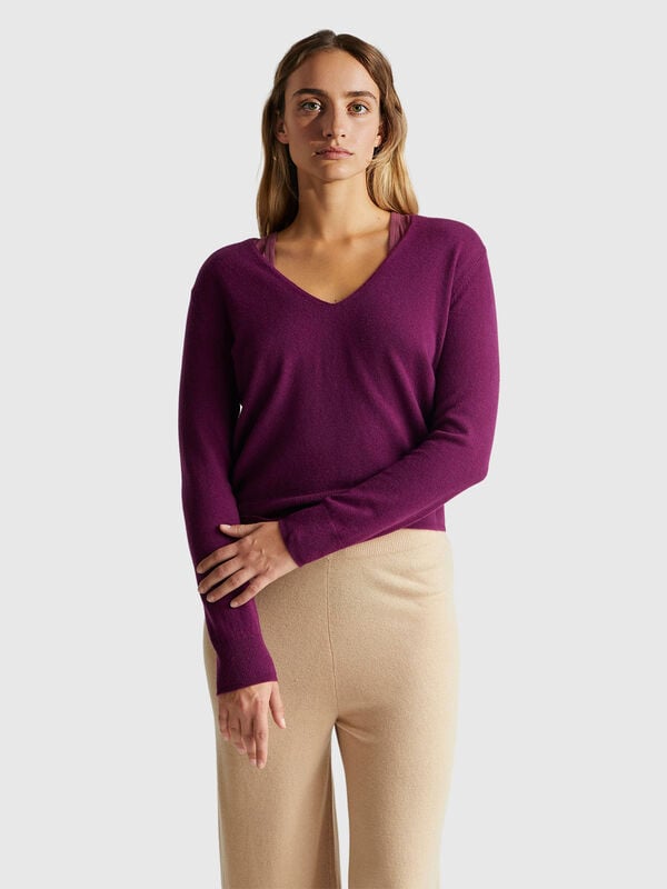 Suéter morado de cuello en V en pura lana merino Mujer