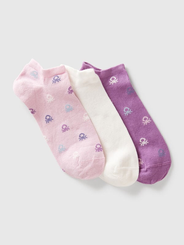 Tres pares de calcetines en mezcla de algodón elástico