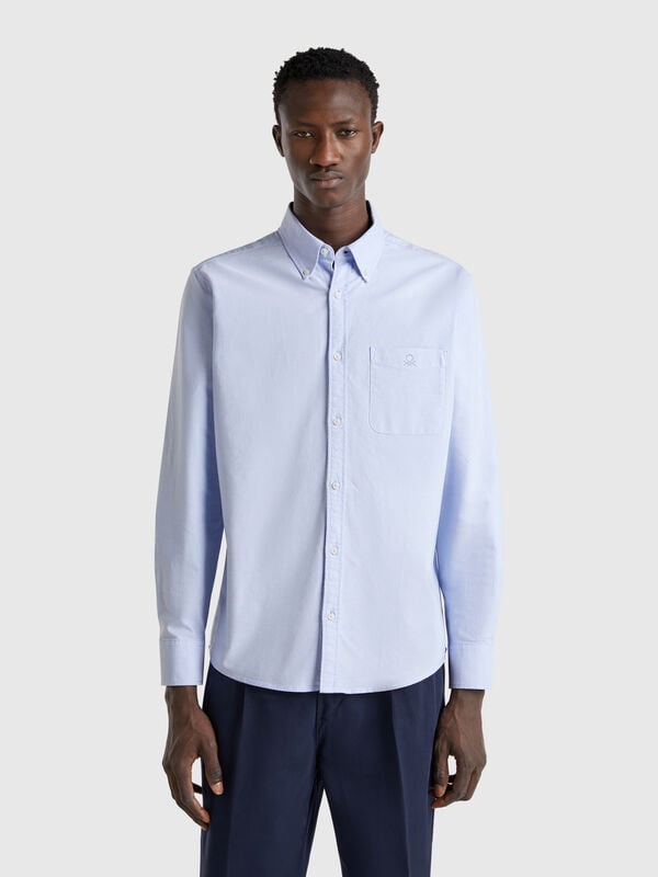 Camisa regular fit con botones Hombre
