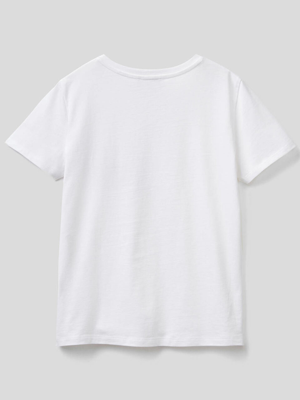 Camiseta con bolsillo bordado image number 2