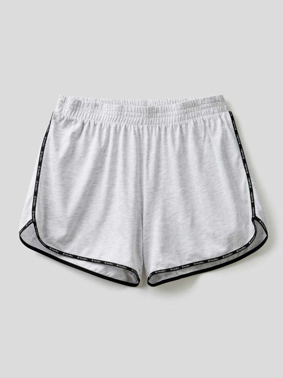 Pantalón corto de running con logotipo image number 1