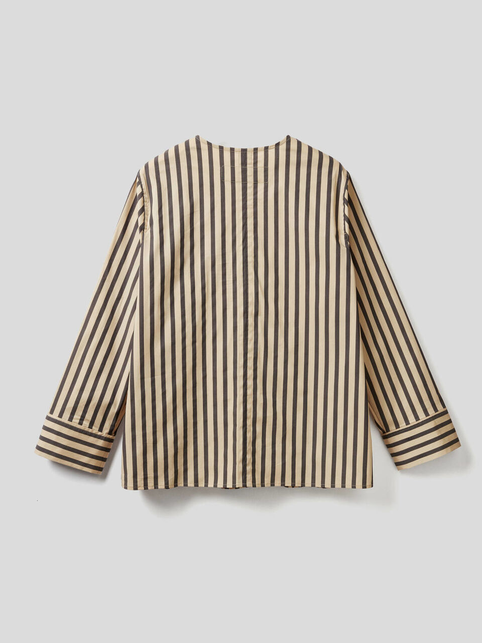 Blusa con maxibolsillo image number 2