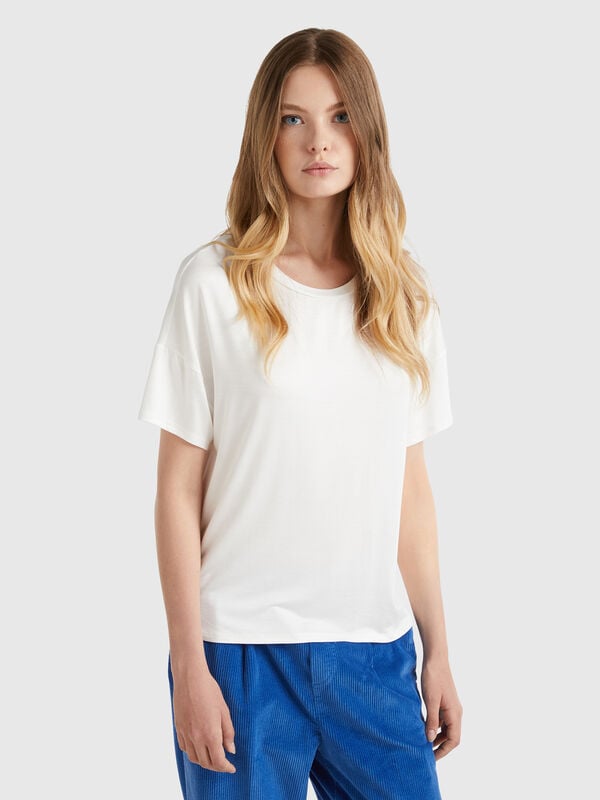 Camiseta slim fit de viscosa elástica Mujer