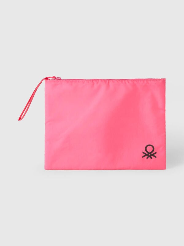 Bolso plano grande con logotipo