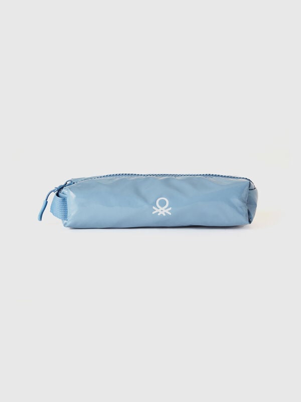 Estuche con logotipo